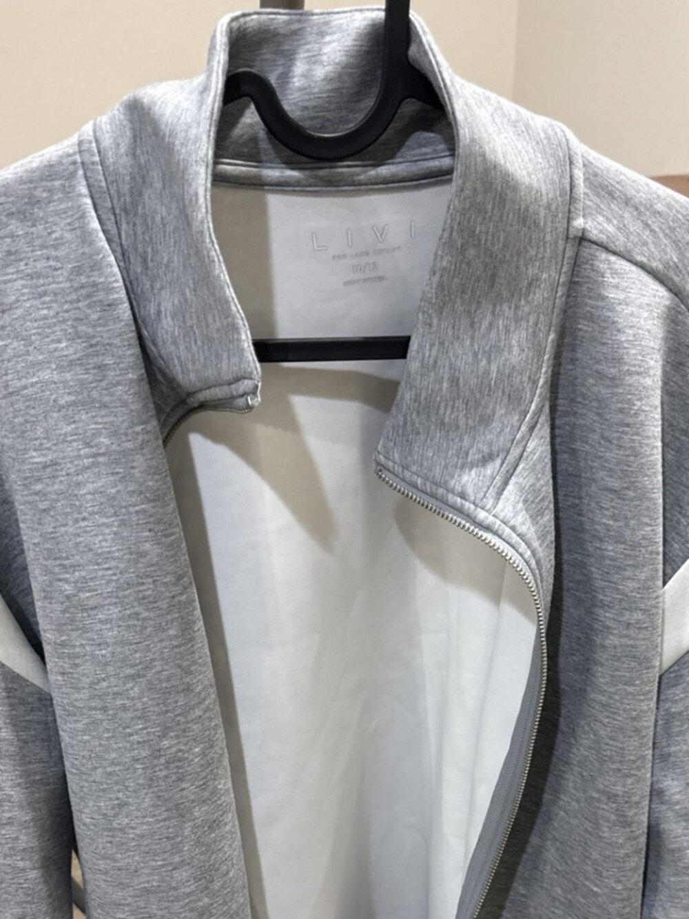 LIVI for Lane Bryant Gray Colorblock Zip-Up Jacket 10/12